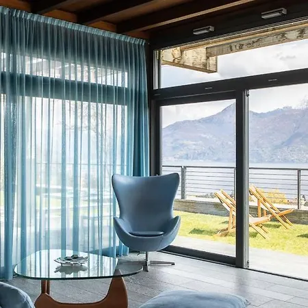 Semesterbostad Stendhal - By Lovecomo